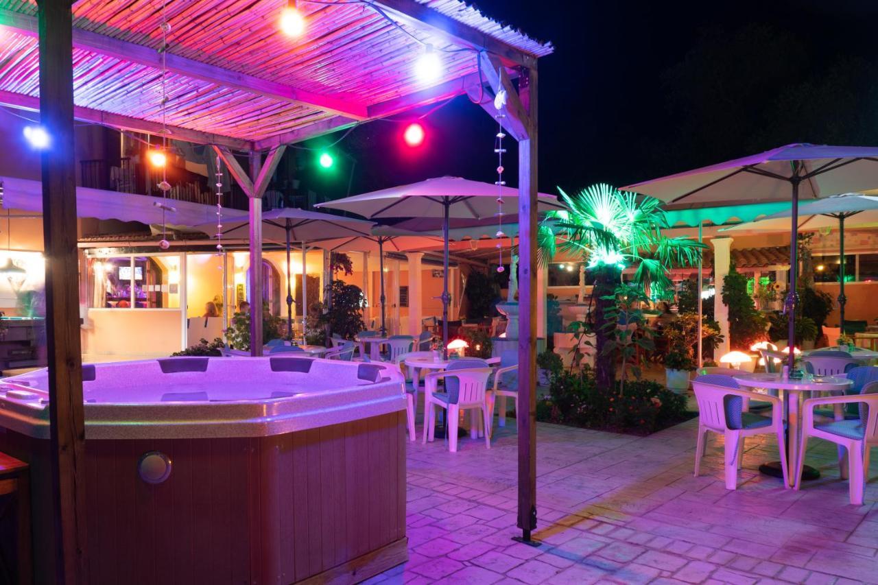 Billy'S Rooms Moraitika Exterior foto