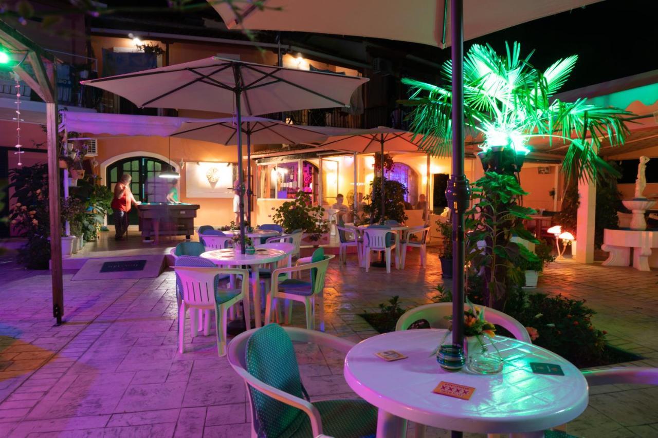 Billy'S Rooms Moraitika Exterior foto