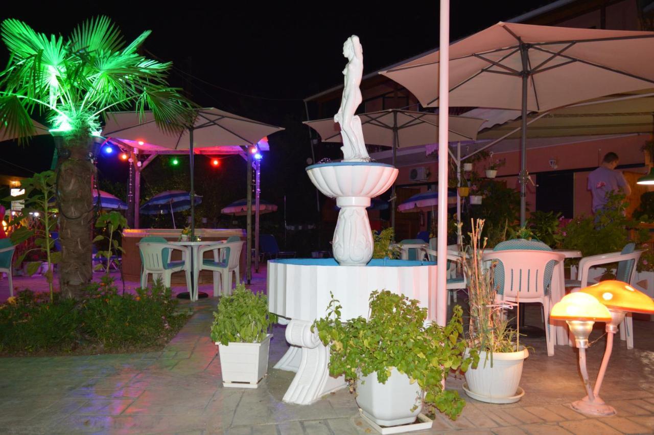 Billy'S Rooms Moraitika Exterior foto